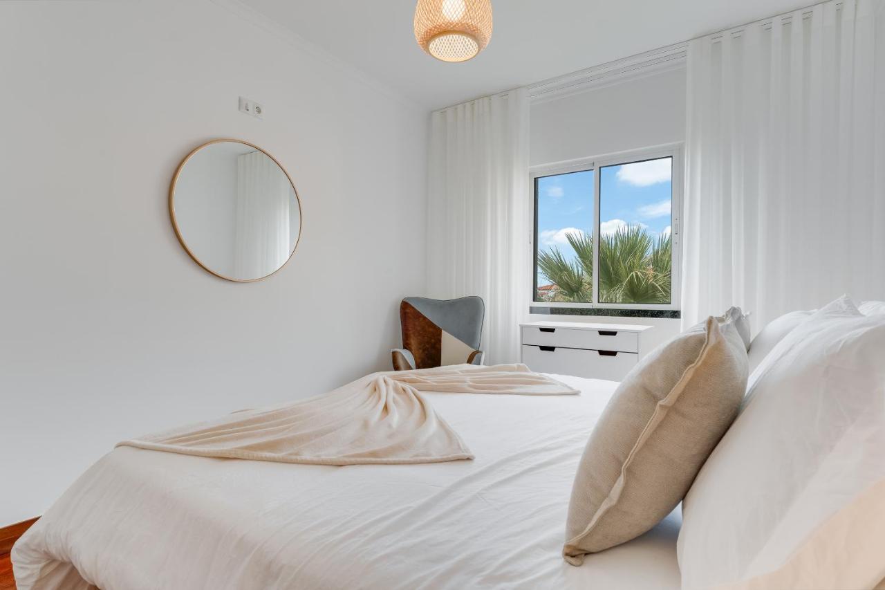 Cozy Penthouse By Holiday Rental Madeira Canico  Exterior photo