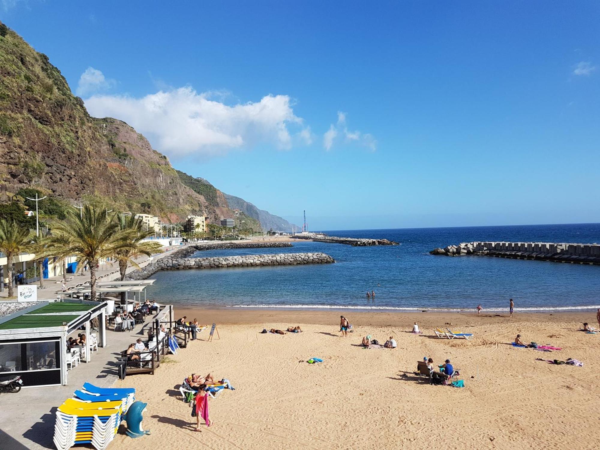 Cozy Penthouse By Holiday Rental Madeira Canico  Exterior photo